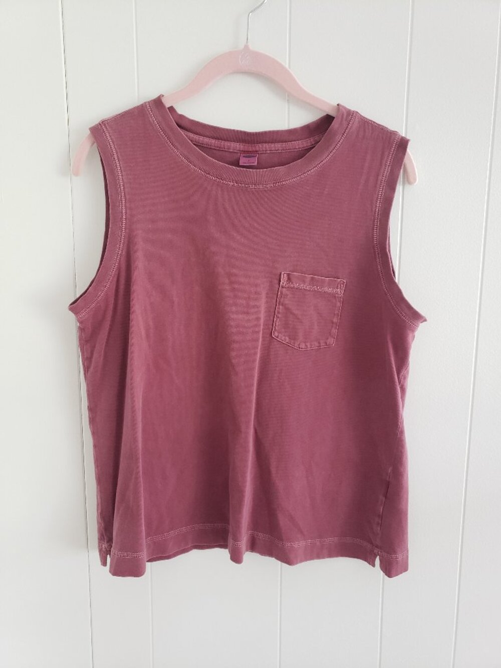 Old Navy Muscle Tee Size S